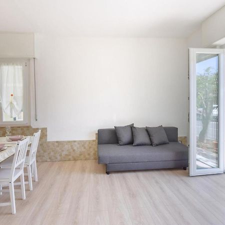 Amazing Apartment In Rapallo With Kitchen 外观 照片